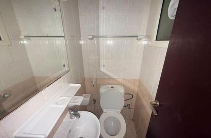 Apartment - 1 Bedroom - 1 Bathroom for rent in Qasimia 10 building - Al Mahatta - Al Qasimia - Sharjah