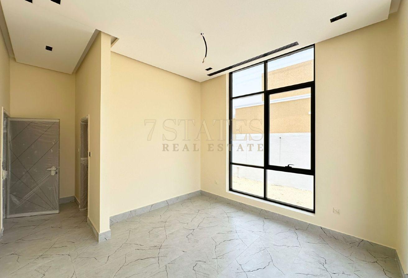BRAND NEW MODERN VILLA | SPACIOUS LAYOUT photo 6