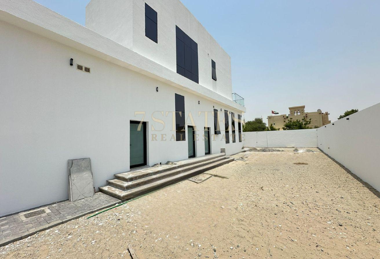 BRAND NEW MODERN VILLA | SPACIOUS LAYOUT photo 11