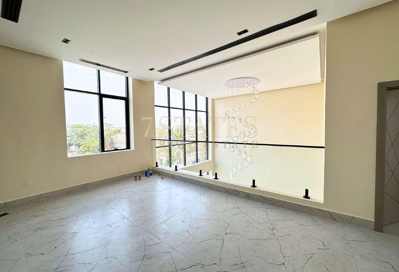 BRAND NEW MODERN VILLA | SPACIOUS LAYOUT photo 9