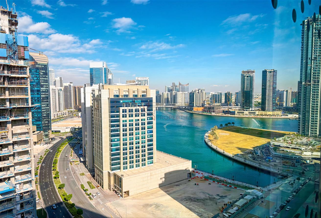 Fully Furnished | Burj Khalifa View | Large Layout photo 21
