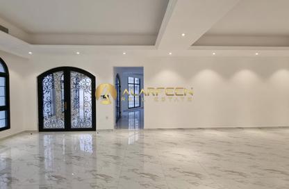 Villa - 5 - 6 for rent in Nad Al Sheba 4 - Nad Al Sheba - Dubai Villa - 5 - 6 for rent in Nad Al Sheba 4 - Nad Al Sheba - Dubai