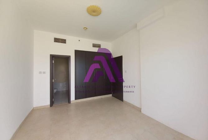 106423125 - Property Image 3