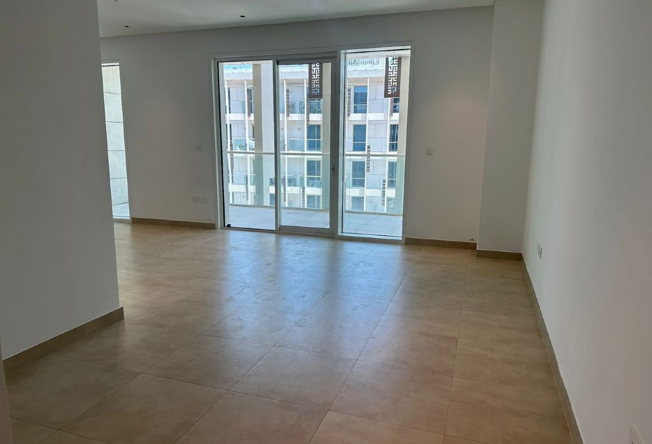 Beach Access | Huge Apartment | Partial Sea View