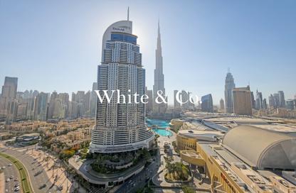 Apartment - 2 Bedrooms - 3 Bathrooms for sale in Boulevard Point - Downtown Dubai - Dubai