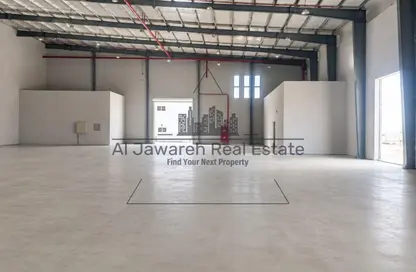Warehouse - Studio - 2 Bathrooms for rent in Umm Dir - Umm Al Quwain