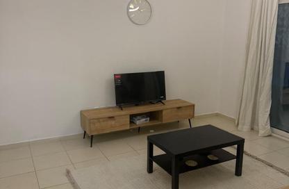 Apartment - 1 Bedroom - 2 Bathrooms for rent in Al Majaz 3 - Al Majaz - Sharjah Apartment - 1 Bedroom - 2 Bathrooms for rent in Al Majaz 3 - Al Majaz - Sharjah