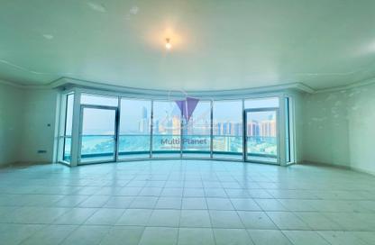 Duplex - 3 Bedrooms - 4 Bathrooms for rent in Corniche Road - Abu Dhabi