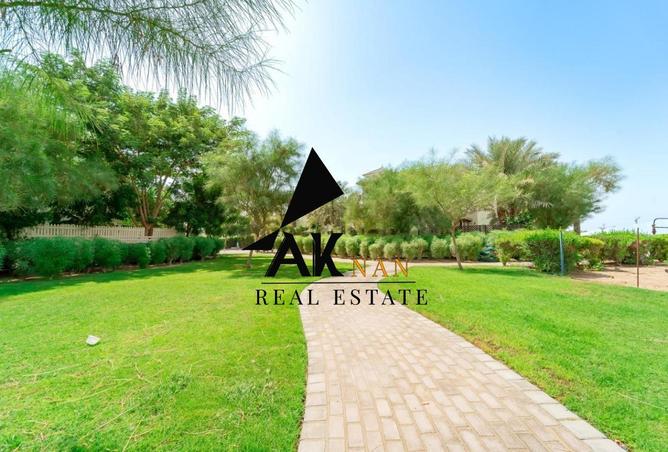 87037992 - Property Image 3