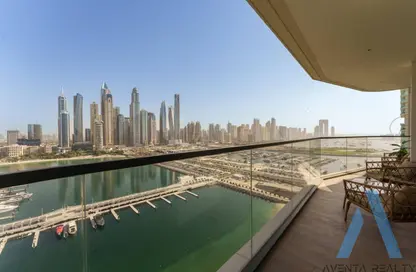Apartment - 2 Bedrooms - 2 Bathrooms for sale in Marina Vista Tower 1 - Marina Vista - EMAAR Beachfront - Dubai Harbour - Dubai