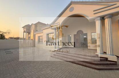 Villa - 4 - 6 for rent in Al Jurf 3 - Al Jurf - Ajman Villa - 4 - 6 for rent in Al Jurf 3 - Al Jurf - Ajman