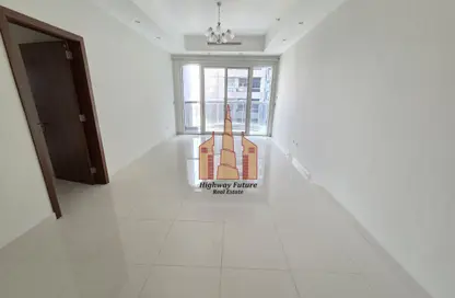 شقة - 2 غرف نوم - 3 حمامات للايجار في برج صحارى 4 - مجمع صحارى - النهدة - الشارقة