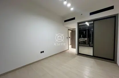 شقة - غرفة نوم - 2 حمامات للايجار في بن غاطي إيميرالد - منطقة 15 - قرية جميرا الدائرية - دبي