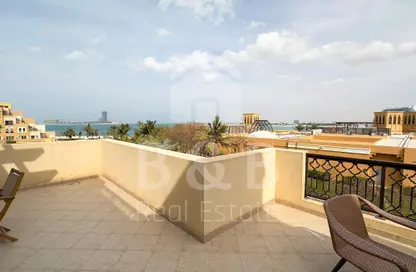 شقة - غرفة نوم - 2 حمامات للايجار في ياقوت - باب البحر - جزيرة المرجان - رأس الخيمة