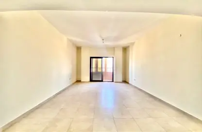 Apartment - 3 Bedrooms - 3 Bathrooms for rent in Silicon Gates 1 - Silicon Gates - Dubai Silicon Oasis - Dubai