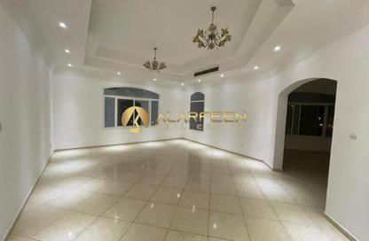 Villa - 7+ - 7+ for rent in Al Quoz 2 - Al Quoz - Dubai