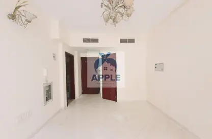 Apartment - Studio - 1 Bathroom for rent in Muwaileh 3 Building - Muwaileh - Sharjah