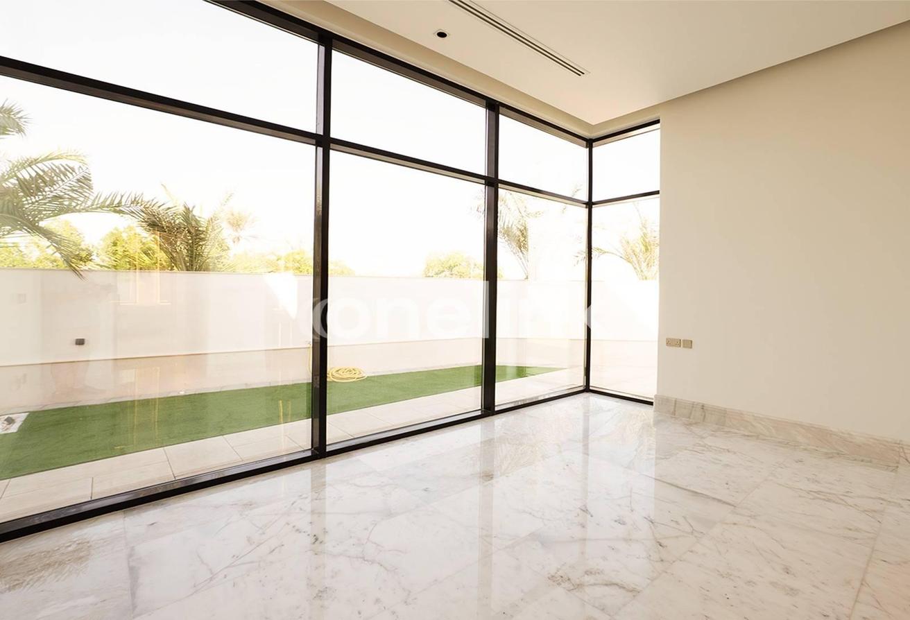 Luxury Stone-Finished Villa | Upgraded | OTIS Lift photo 5