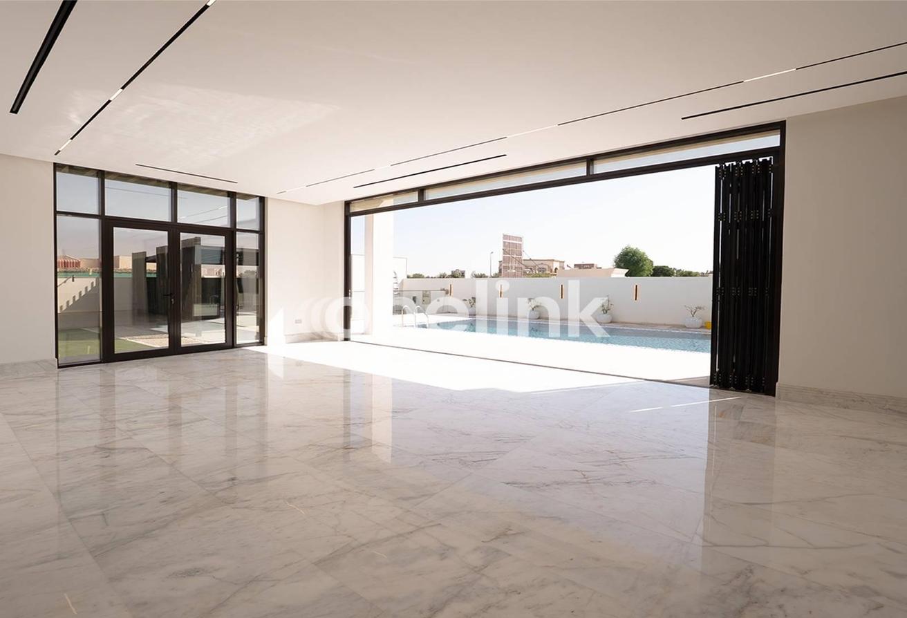 Luxury Stone-Finished Villa | Upgraded | OTIS Lift photo 7