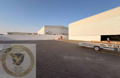 Factory - Studio - 2 Bathrooms for rent in Al Sajaa S - Al Sajaa - Sharjah