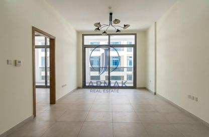 Apartment - 1 - 2 for rent in Al Nasr Central Building - Oud Metha - Bur Dubai - Dubai