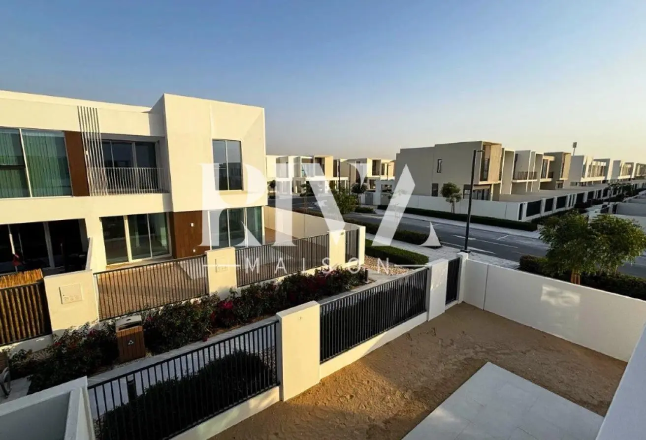 97821112 - Property Main Image