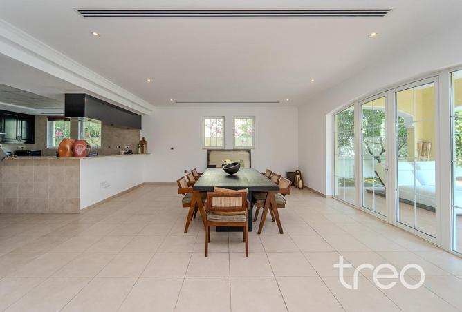 76589052 - Property Image 2