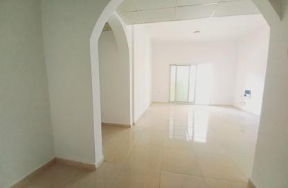 Apartment - 2 Bedrooms - 2 Bathrooms for rent in Fire Station Road - Muwaileh - Sharjah