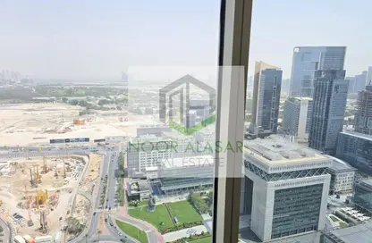 شقة - غرفة نوم - 2 حمامات للايجار في برج  UP - شارع الشيخ زايد - دبي