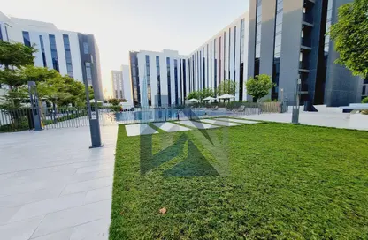 شقة - 1 حمام للايجار في إيست فييليدج - الجادة - الشارقة