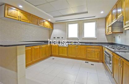 Villa - 4 Bedrooms - 5 Bathrooms for sale in Regional Large - Regional - Jumeirah Park - Dubai