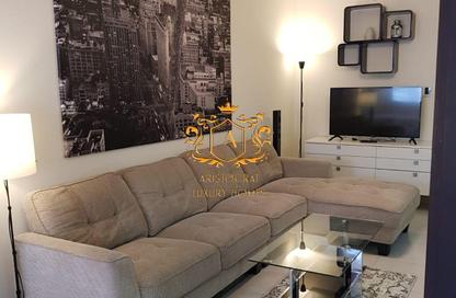 شقة - غرفة نوم - 1 حمام للايجار في بوابة دبي الجديدة 1 - (JLT) مجمع Q - أبراج بحيرات الجميرا - دبي
