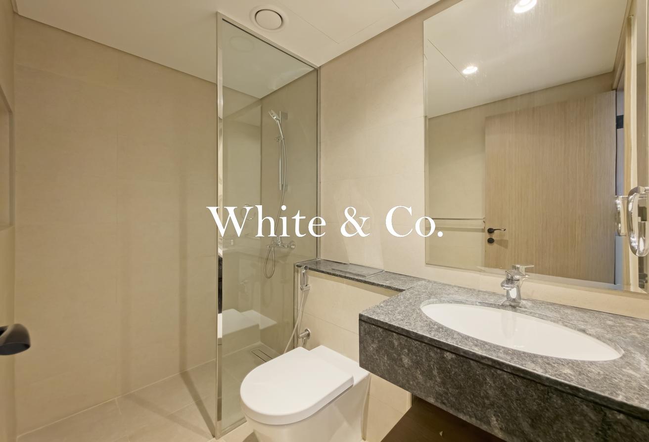 Single Row | CloseToAmenities | Corner End photo 7