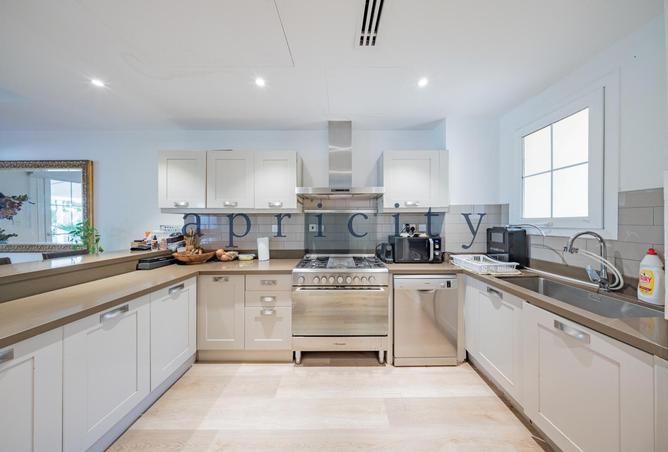 74233453 - صورة العقار 3