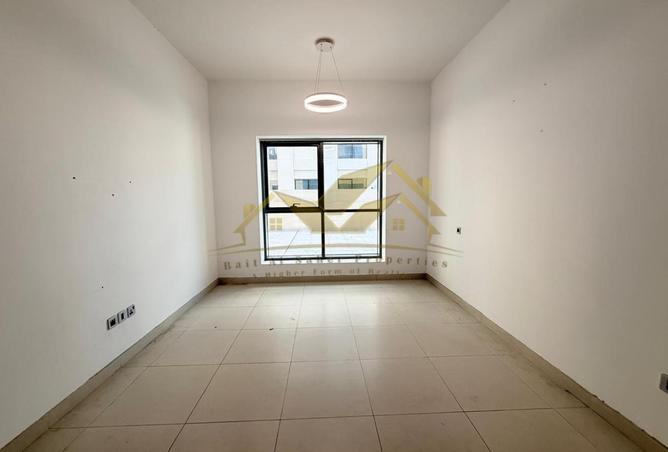 56975847 - Property Image 2