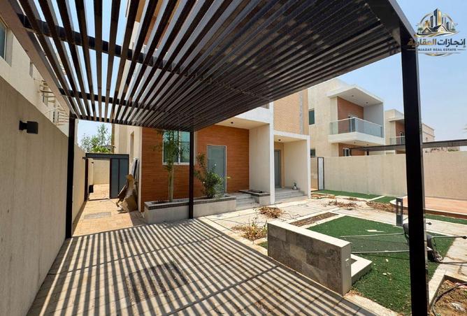 108183372 - Property Image 2