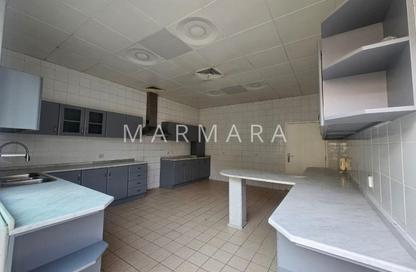 Villa - 4 - 4 for rent in Umm Suqeim 1 Villas - Umm Suqeim 1 - Umm Suqeim - Dubai