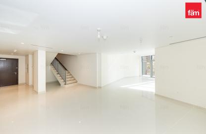 Apartment - 2 Bedrooms - 3 Bathrooms for sale in BLVD Crescent Podium - BLVD Crescent - Downtown Dubai - Dubai Apartment - 2 Bedrooms - 3 Bathrooms for sale in BLVD Crescent Podium - BLVD Crescent - Downtown Dubai - Dubai