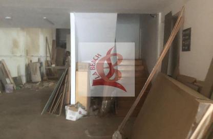 Warehouse - Studio - 1 for rent in Al Khabaisi - Deira - Dubai