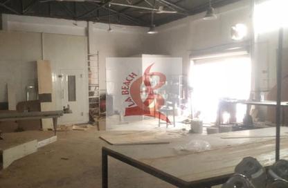 Warehouse - Studio - 1 for rent in Al Khabaisi - Deira - Dubai