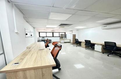 Business Centre - Studio - 1 Bathroom for rent in Al Kazim Building - Karama Park Area - Al Karama - Dubai