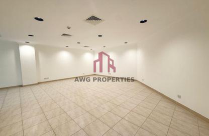 Apartment - 3 - 3 for rent in Maktoum Road Building - Riggat Al Buteen - Deira - Dubai Apartment - 3 - 3 for rent in Maktoum Road Building - Riggat Al Buteen - Deira - Dubai