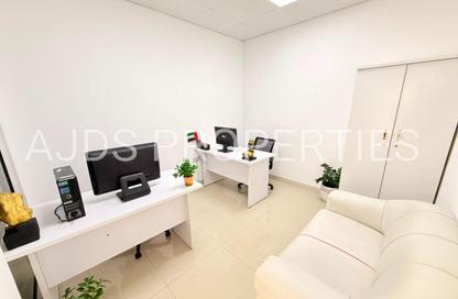 Office Space - Studio - 1 Bathroom for rent in Al Rostamani Building - Port Saeed - Deira - Dubai Office Space - Studio - 1 Bathroom for rent in Al Rostamani Building - Port Saeed - Deira - Dubai