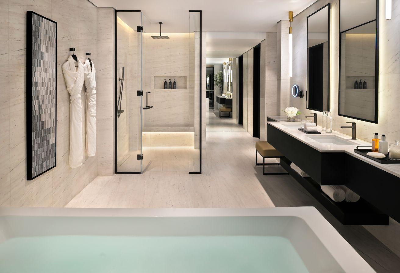 Luxurious Presidential Suite - All Bills Included photo 5