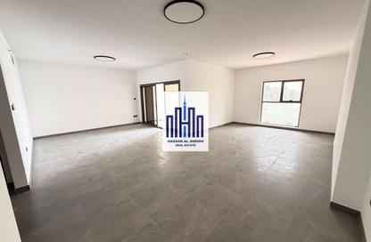 Apartment - 4 Bedrooms - 5 Bathrooms for rent in Al Majaz 3 - Al Majaz - Sharjah Apartment - 4 Bedrooms - 5 Bathrooms for rent in Al Majaz 3 - Al Majaz - Sharjah