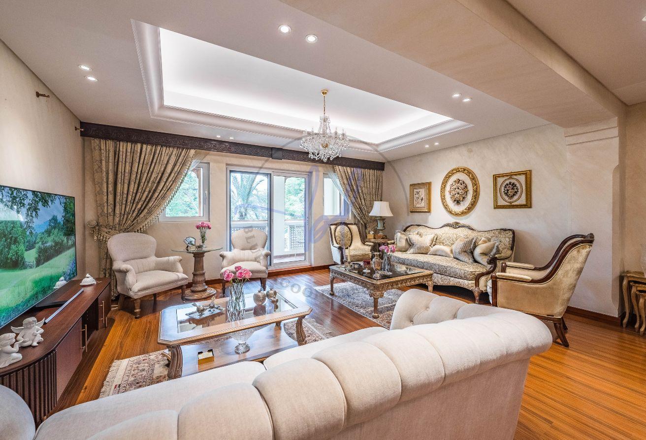 Superb Garden Home | Classic Furnished | Rare Find photo 10