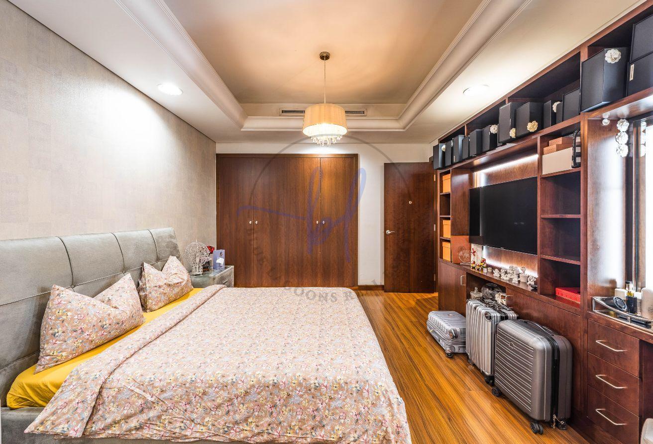 Superb Garden Home | Classic Furnished | Rare Find photo 26