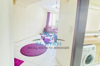 Apartment - 1 Bedroom - 2 Bathrooms for rent in Building Y11 - England Cluster - International City - Dubai Apartment - 1 Bedroom - 2 Bathrooms for rent in Building Y11 - England Cluster - International City - Dubai