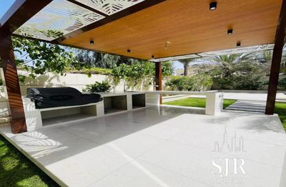 Villa - 4 Bedrooms - 5 Bathrooms for rent in District 4 - Jumeirah Park - Dubai Villa - 4 Bedrooms - 5 Bathrooms for rent in District 4 - Jumeirah Park - Dubai