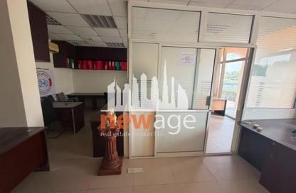 Shop - Studio - 1 for rent in Building Y15 - England Cluster - International City - Dubai Shop - Studio - 1 for rent in Building Y15 - England Cluster - International City - Dubai